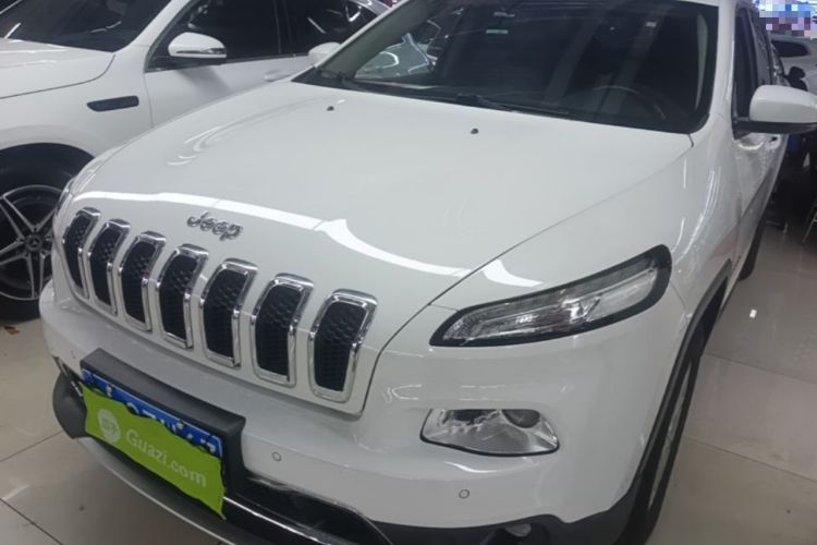 Used Jeep Cherokee 2016 2.4L Professional Smart Version Guazi used car, China used car export, Used car for sale, Used  cars, Cheapest cars for sale