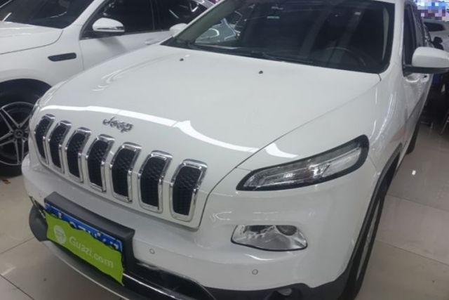 Used Jeep Cherokee 2016 2.4L Professional Smart Version
