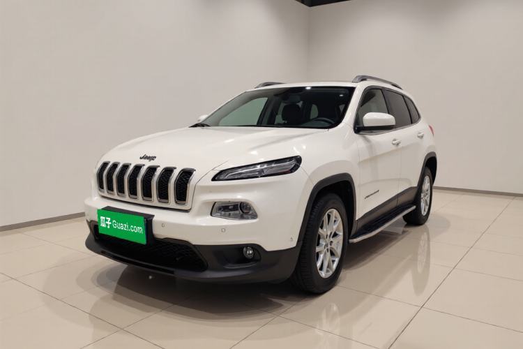 Used Jeep Cherokee 2016 2.0L Superior Edition Guazi used car, China used car export, Used car for sale, Used  cars, Cheapest cars for sale