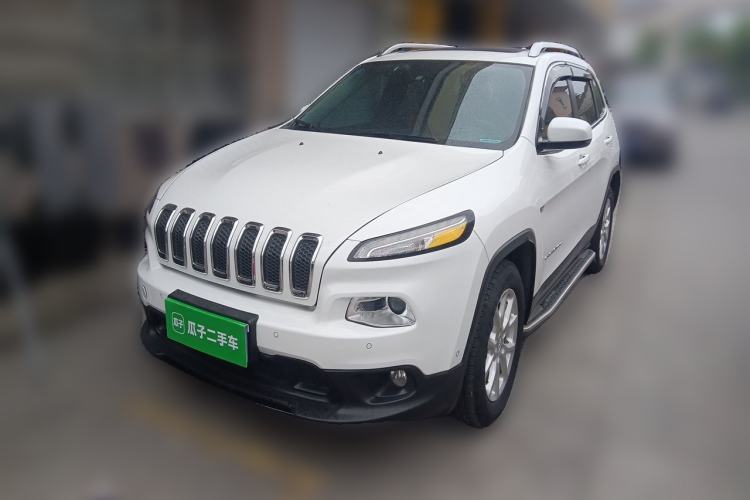 Used Jeep Cherokee 2016 2.0L Superior Edition Guazi used car, China used car export, Used car for sale, Used  cars, Cheapest cars for sale