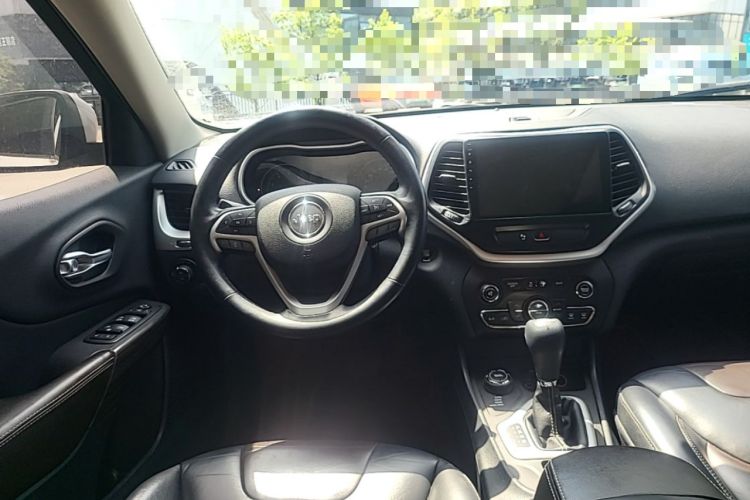 Used Jeep Cherokee 2016 2.4L Professional Edition Steering Wheel