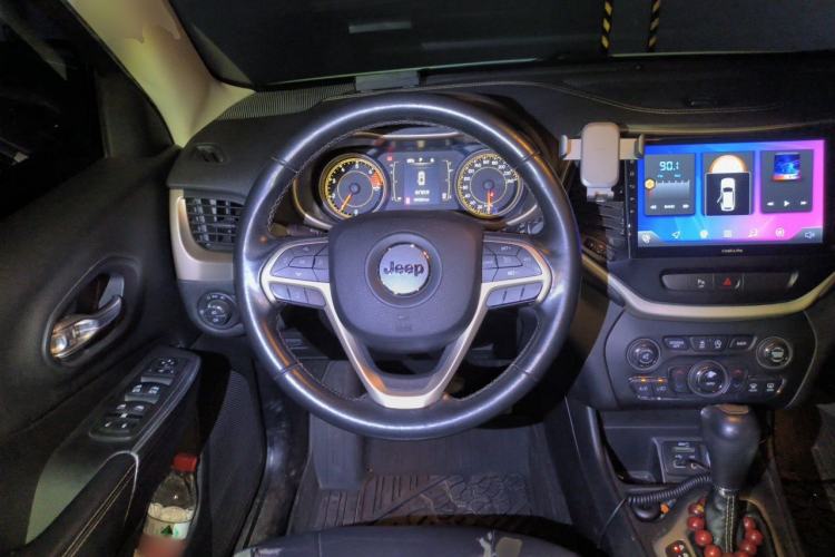 Used Jeep Cherokee 2016 2.4L Leading Edition Steering Wheel