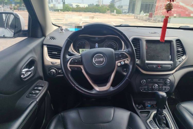 Used Jeep Cherokee 2016 2.4L Leading Smart Version Steering Wheel