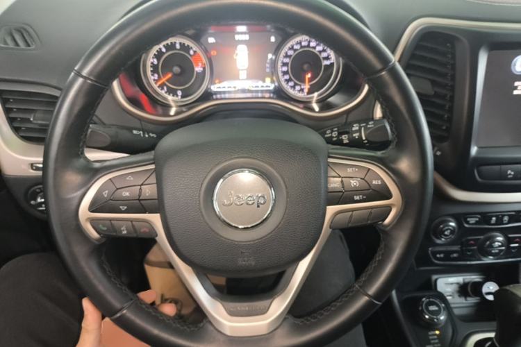 Used Jeep Cherokee 2016 2.4L 75th Anniversary Edition Steering Wheel