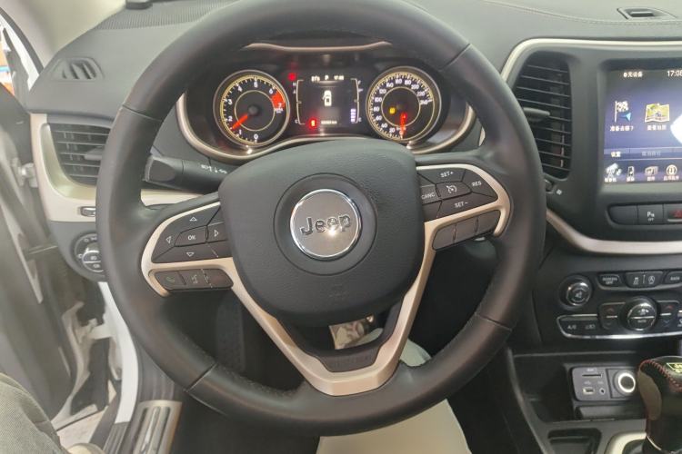 Used Jeep Cherokee 2016 2.4L Leading Edition Steering Wheel
