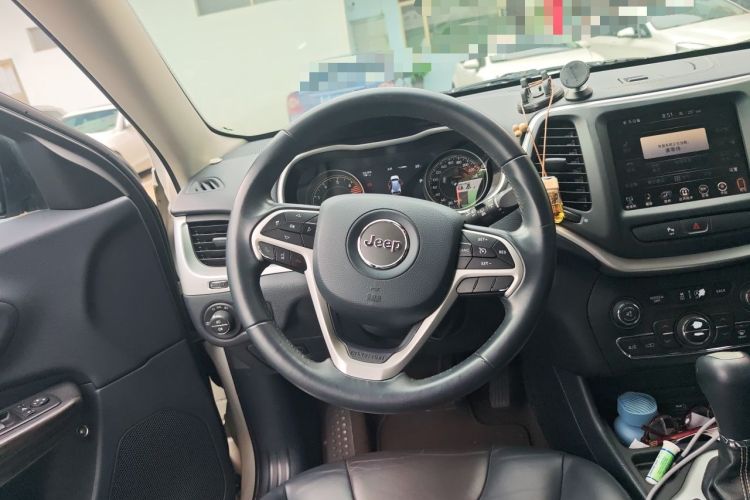 Used Jeep Cherokee 2016 2.4L Leading Smart Version Steering Wheel