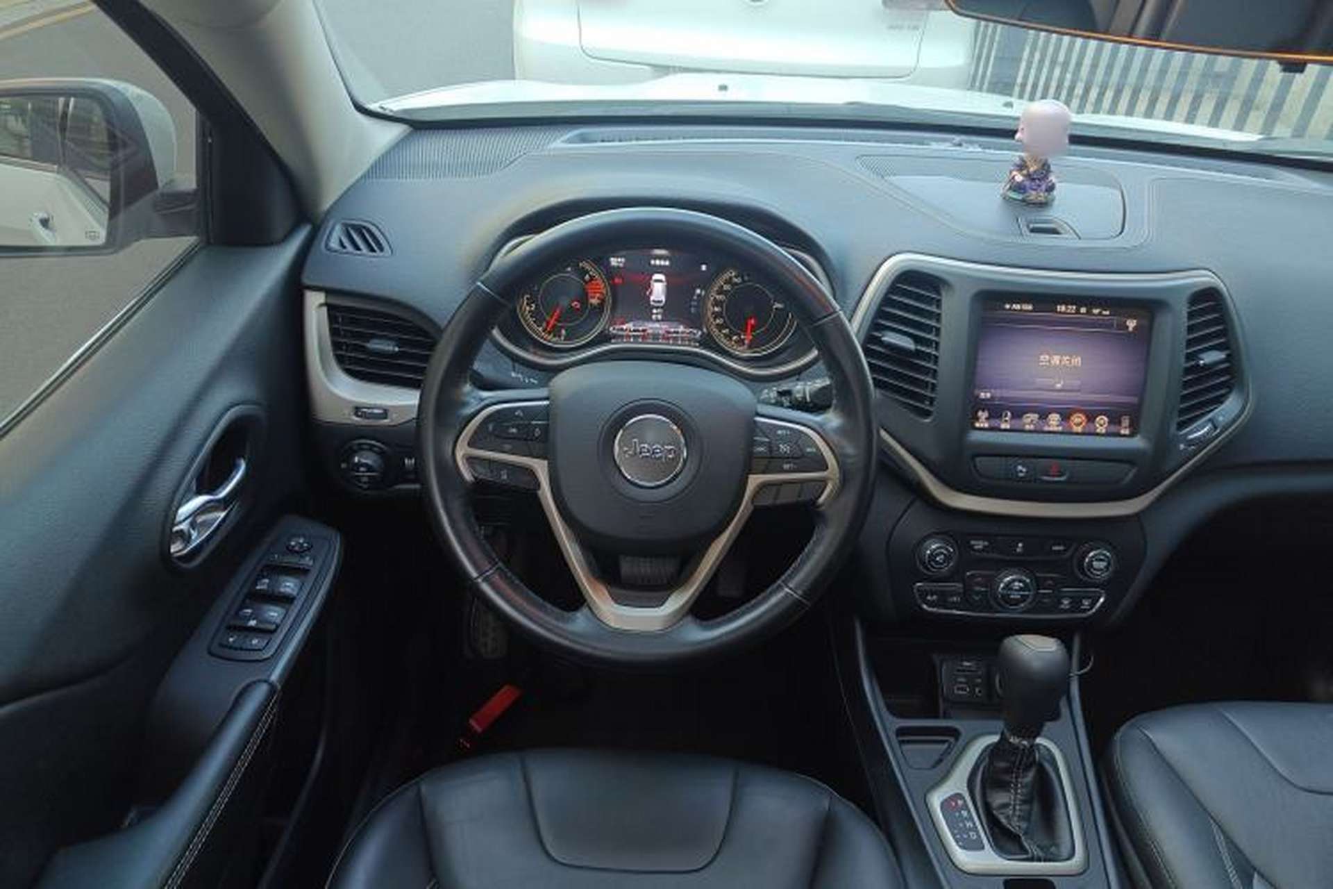 Used Jeep Cherokee 2016 2.0L Superior Edition Steering Wheel