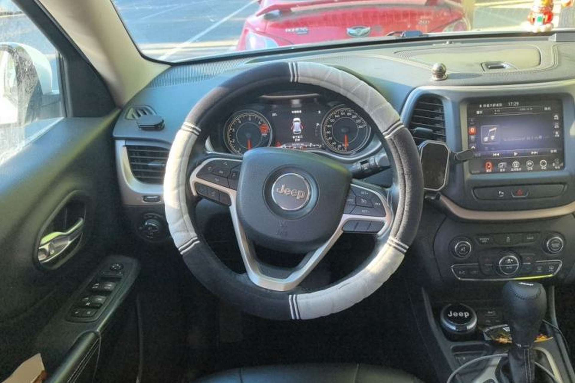 Used Jeep Cherokee 2016 2.0L Superior Edition Steering Wheel