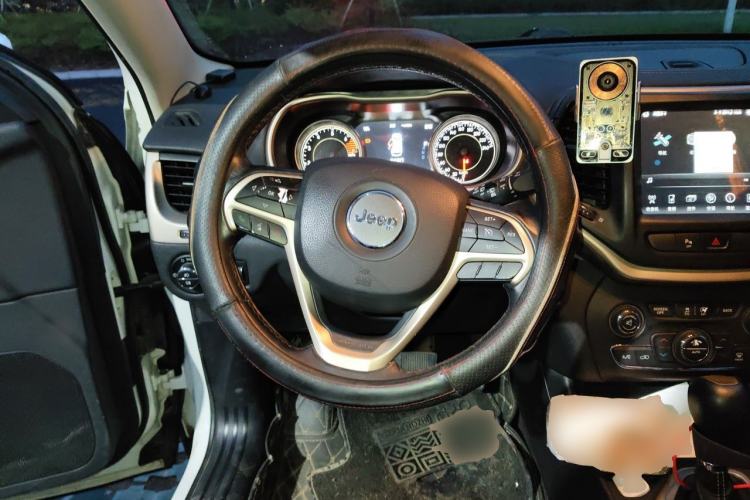 Used Jeep Cherokee 2016 2.4L Leading Smart Version Steering Wheel