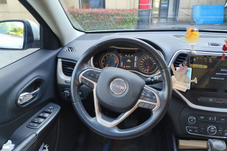 Used Jeep Cherokee 2016 2.4L Leading Edition Steering Wheel