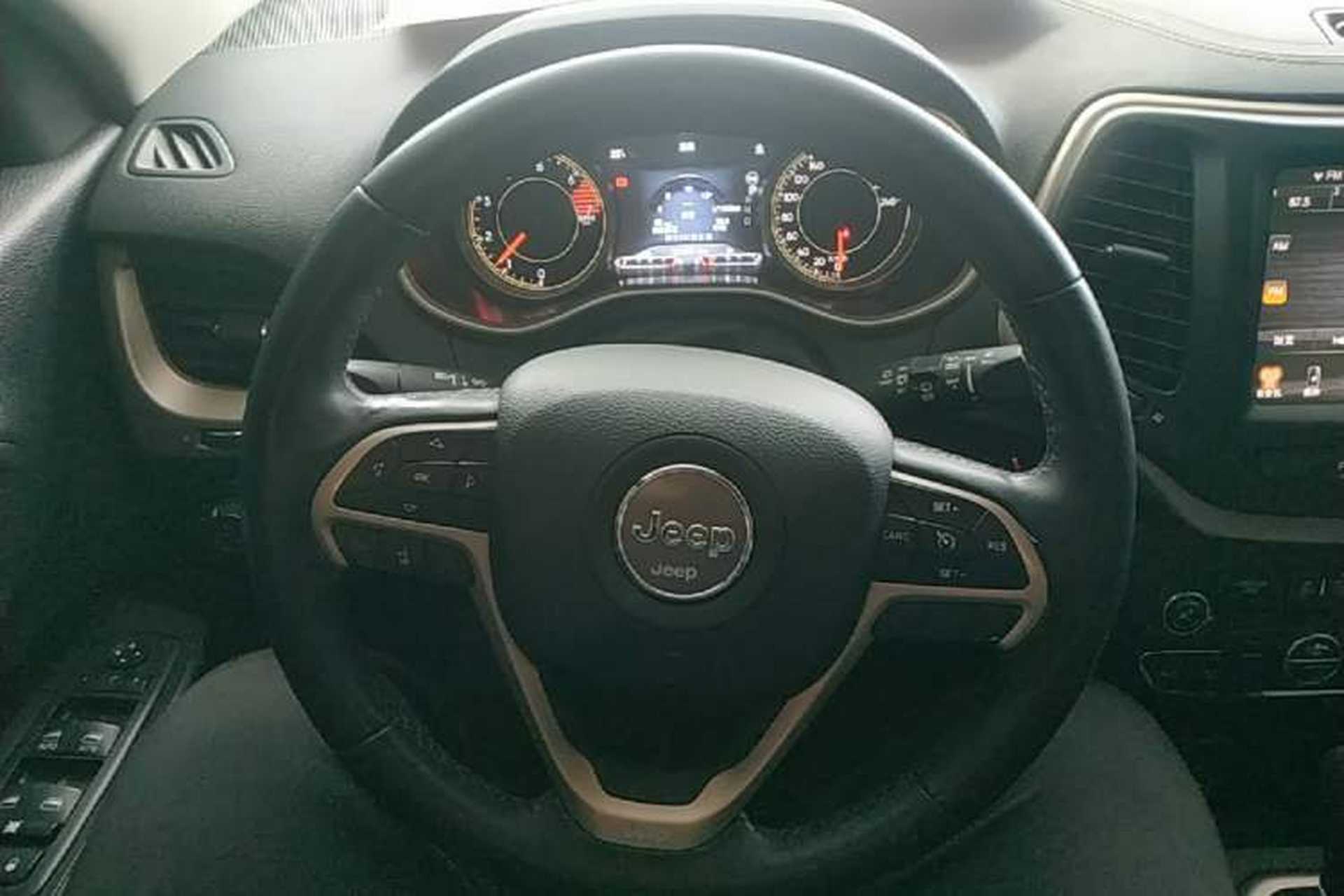 Used Jeep Cherokee 2016 2.4L Leading Smart Version Steering Wheel
