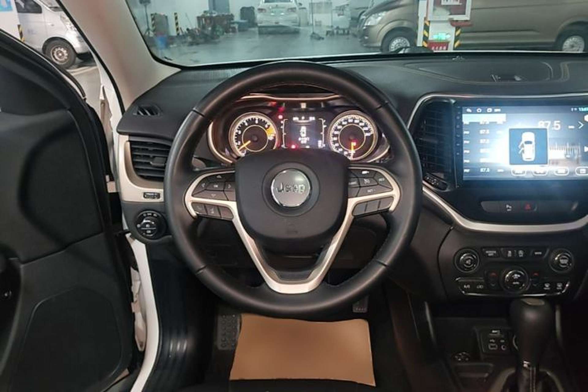 Used Jeep Cherokee 2016 2.4L Leading Edition Steering Wheel