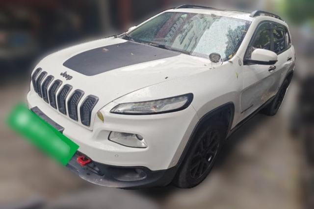 Used Jeep Cherokee 2016 2.4L Professional Smart Version