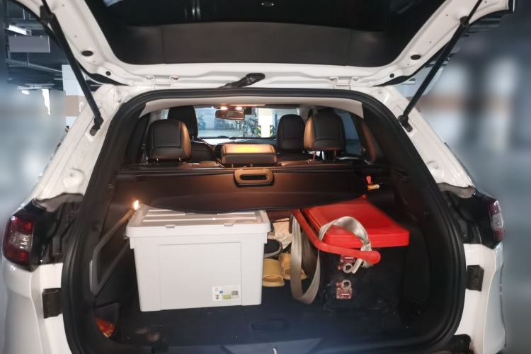 Used Jeep Cherokee 2016 2.0L Superior Edition Trunk