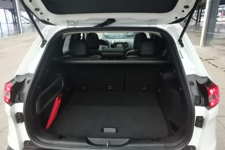 Used Jeep Cherokee 2016 2.4L Leading Edition Trunk