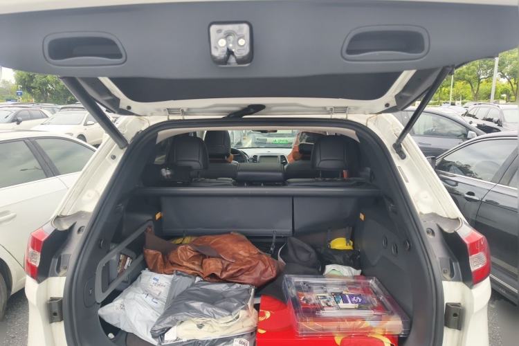 Used Jeep Cherokee 2016 2.4L All-in-One Edition Trunk