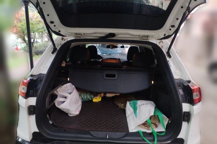 Used Jeep Cherokee 2016 2.4L Professional Edition Trunk