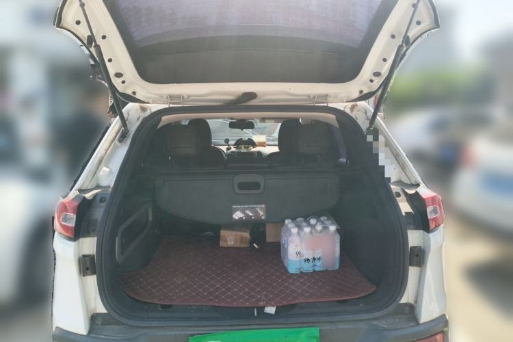 Used Jeep Cherokee 2016 2.0L Superior Edition Trunk