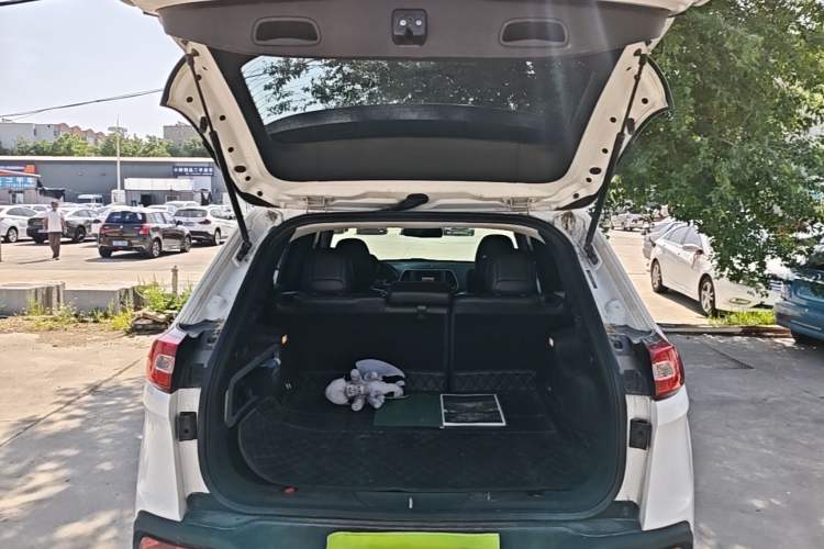 Used Jeep Cherokee 2016 2.4L 75th Anniversary Edition Trunk