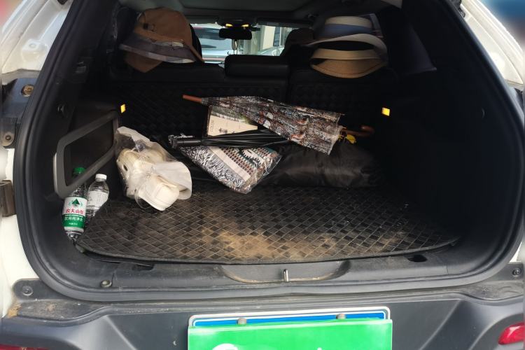 Used Jeep Cherokee 2016 2.4L Leading Smart Version Trunk
