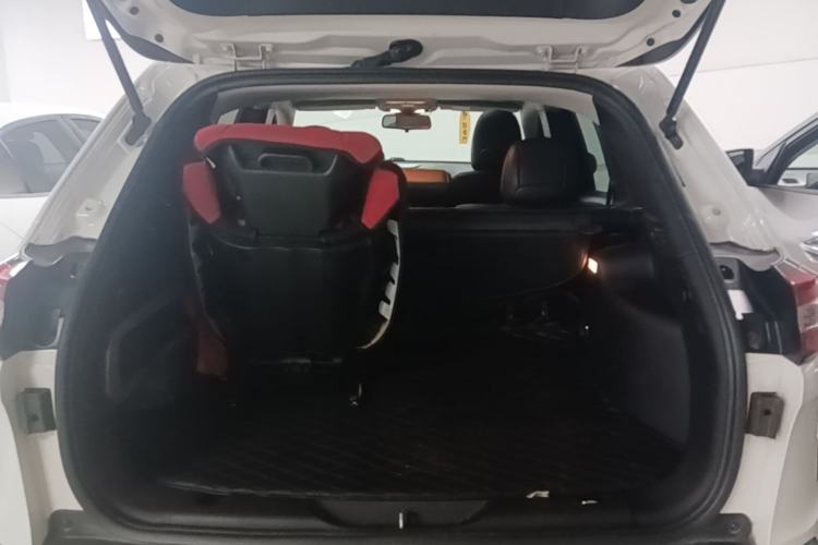 Used Jeep Cherokee 2016 2.0L Superior Edition Trunk