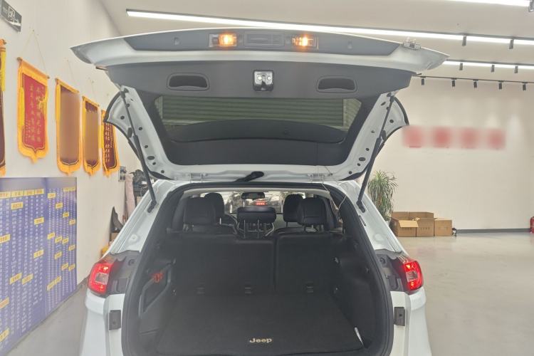 Used Jeep Cherokee 2016 2.4L Leading Edition Trunk