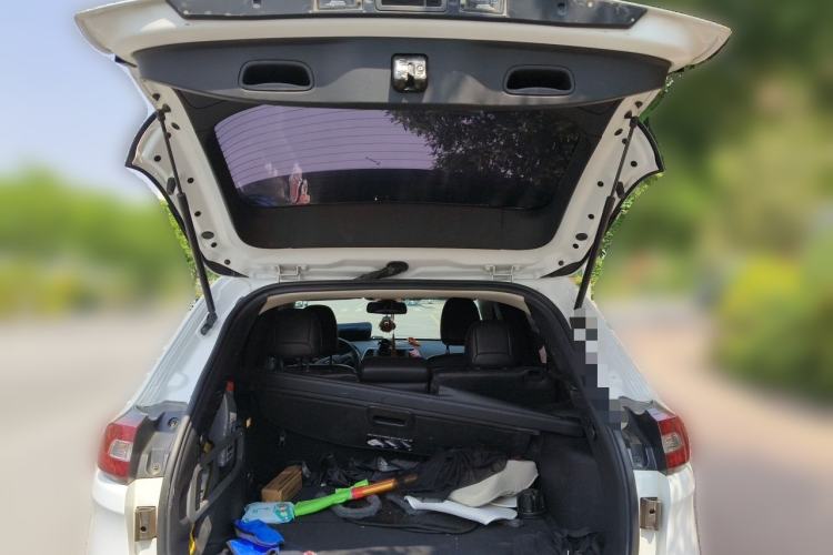 Used Jeep Cherokee 2016 2.4L Professional Edition Trunk