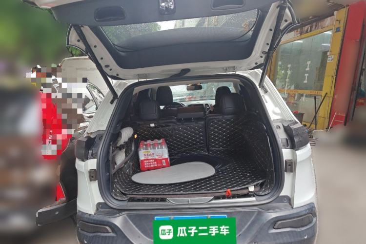 Used Jeep Cherokee 2016 2.4L Professional Smart Version Trunk