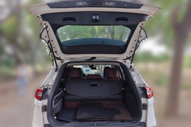 Used Jeep Cherokee 2016 2.0L Smart Version Trunk