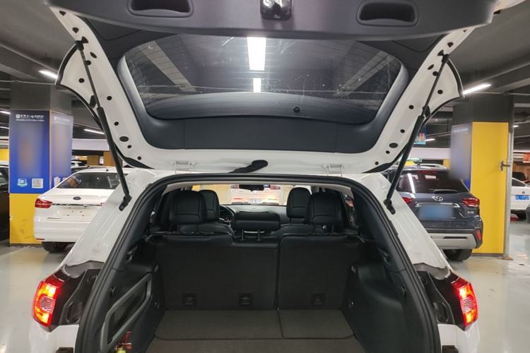 Used Jeep Cherokee 2016 2.4L Leading Smart Version Trunk