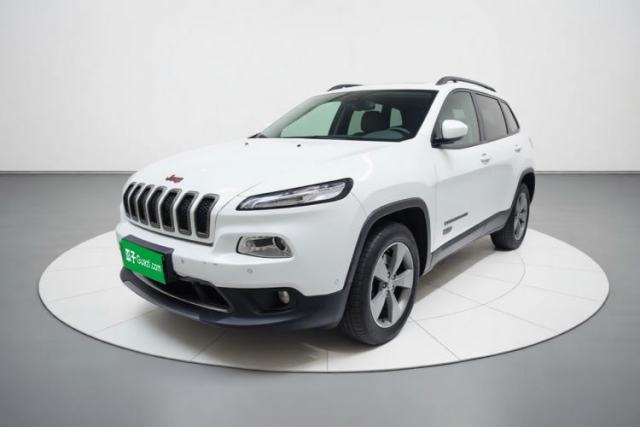 Jeep Cherokee 2016 2.4L 75th Anniversary Edition с пробегом