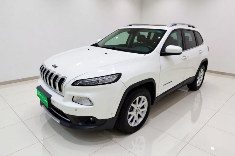 Ojetý Jeep Cherokee 2016 2.4L Leading Smart Version Guazi used car, China used car export, Used car for sale, Used  cars, Cheapest cars for sale