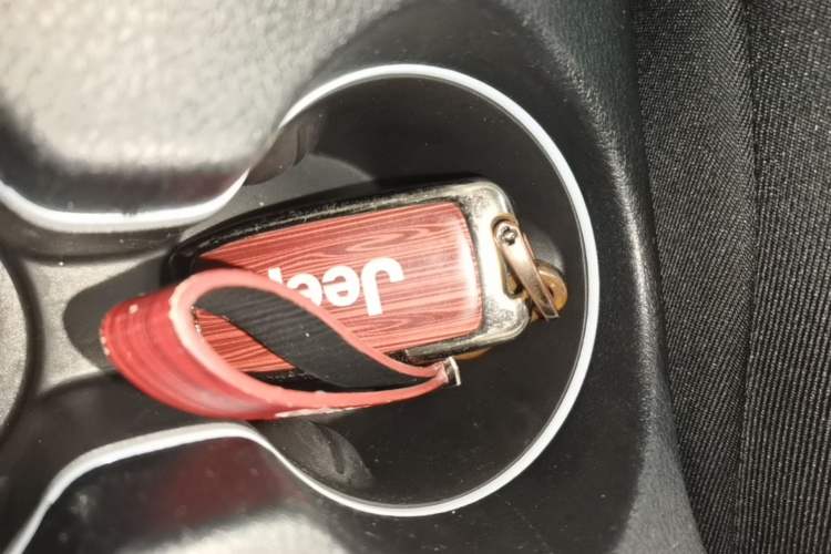Used Jeep Cherokee 2016 2.4L Professional Edition Vehicle Key