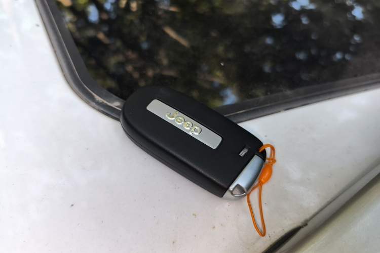 Used Jeep Cherokee 2016 2.4L Professional Smart Version Vehicle Key