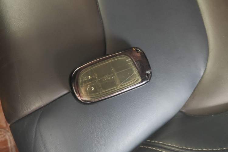 Used Jeep Cherokee 2016 2.4L Professional Edition Vehicle Key