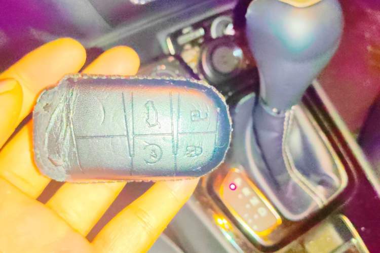 Used Jeep Cherokee 2016 2.4L Professional Edition Vehicle Key