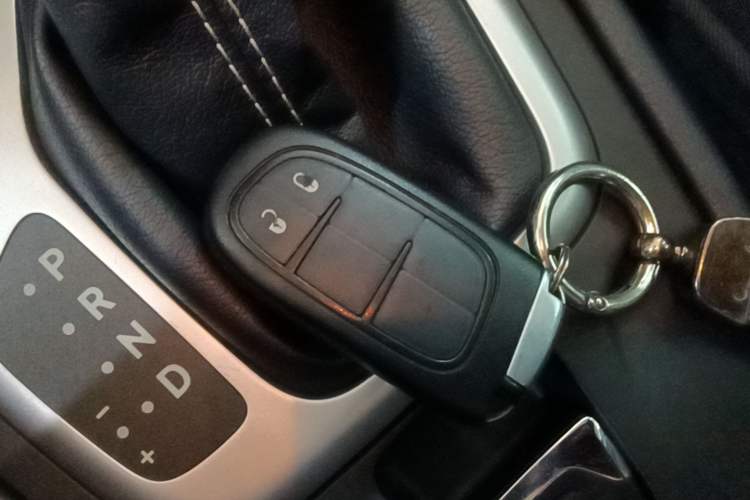 Used Jeep Cherokee 2016 2.4L Leading Edition Vehicle Key