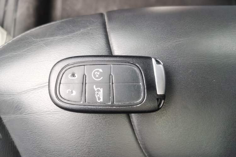 Used Jeep Cherokee 2016 2.4L Superior Edition Vehicle Key