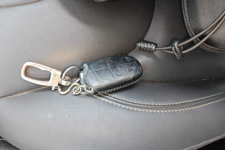 Used Jeep Cherokee 2016 2.4L Professional Smart Version Vehicle Key