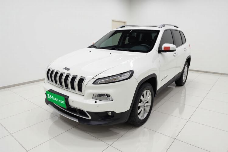 Ojetý Jeep Cherokee 2016 2.4L Superior Edition Guazi used car, China used car export, Used car for sale, Used  cars, Cheapest cars for sale