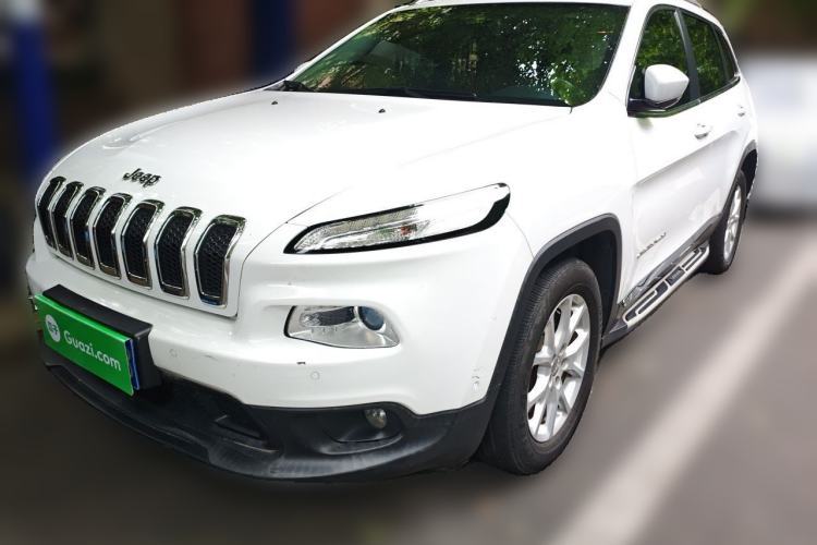 Used Jeep Cherokee 2016 2.4L Leading Edition Guazi used car, China used car export, Used car for sale, Used cars, Cheapest cars for sale