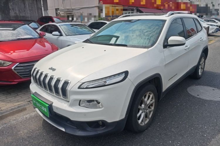 Used Jeep Cherokee 2016 2.0L Superior Edition Guazi used car, China used car export, Used car for sale, Used  cars, Cheapest cars for sale