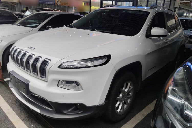 Used Jeep Cherokee 2016 2.4L Professional Edition Guazi used car, China used car export, Used car for sale, Used cars, Cheapest cars for sale