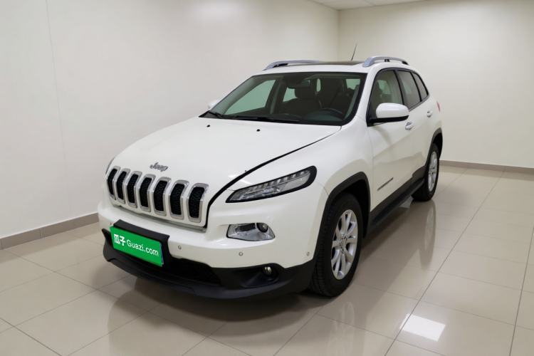Ojetý Jeep Cherokee 2016 2.4L Leading Smart Version Guazi used car, China used car export, Used car for sale, Used  cars, Cheapest cars for sale