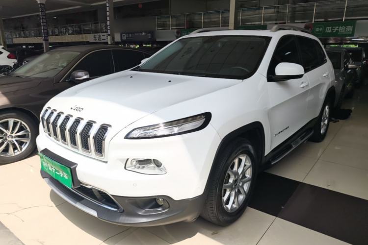 Used Jeep Cherokee 2016 2.4L Professional Edition Guazi used car, China used car export, Used car for sale, Used cars, Cheapest cars for sale