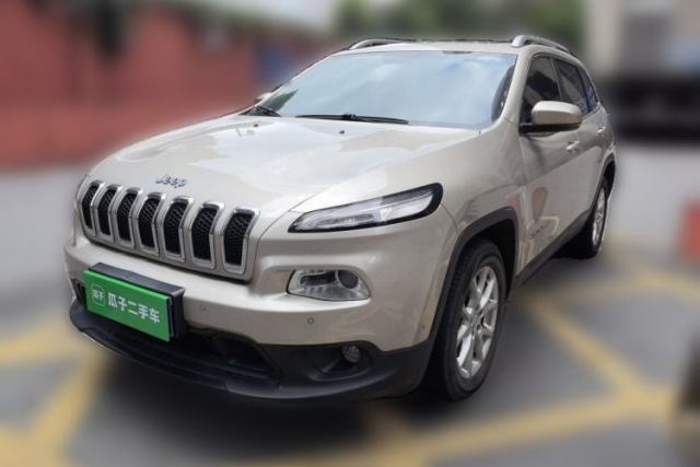 Used Jeep Cherokee 2016 2.0L Superior Edition
