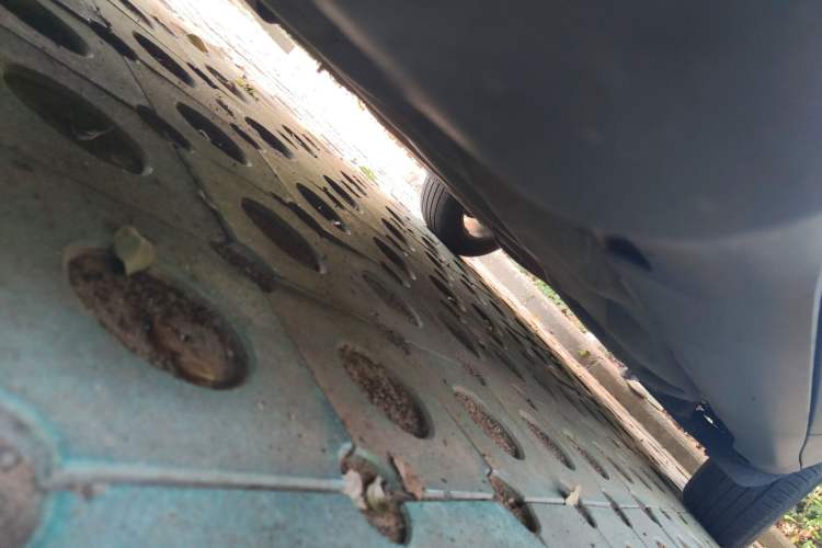 Used Jeep Cherokee 2016 2.4L Leading Edition Chassis Front Left