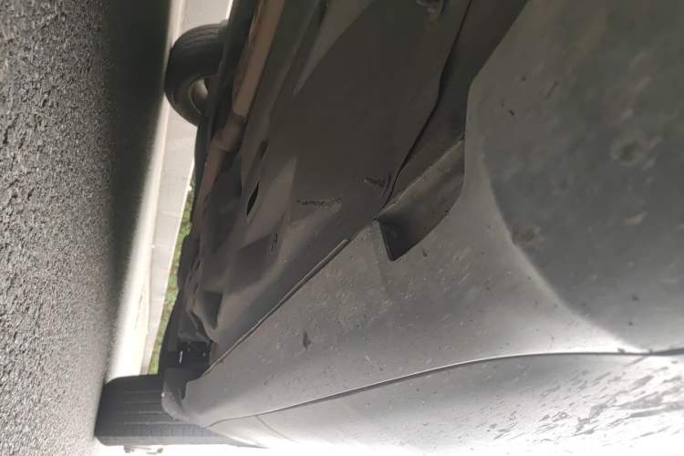 Used Jeep Cherokee 2016 2.4L Professional Smart Version Chassis Front Left