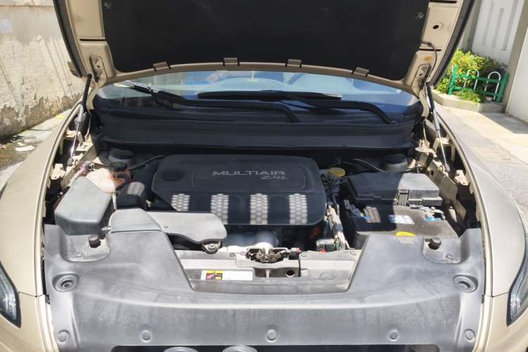 Used Jeep Cherokee 2016 2.4L Leading Edition Engine Bay