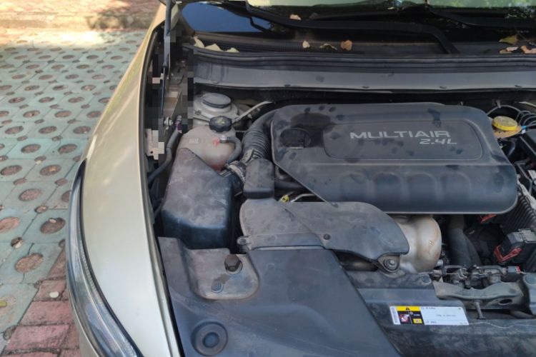 Used Jeep Cherokee 2016 2.4L Leading Edition Engine Bay Right